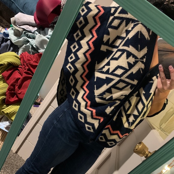 Poncho - Picture 2 of 3